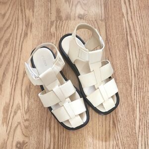 EUC Pilcro Anthropologie Fisherman Platform  Cream Sandals, Size 40 Or 9